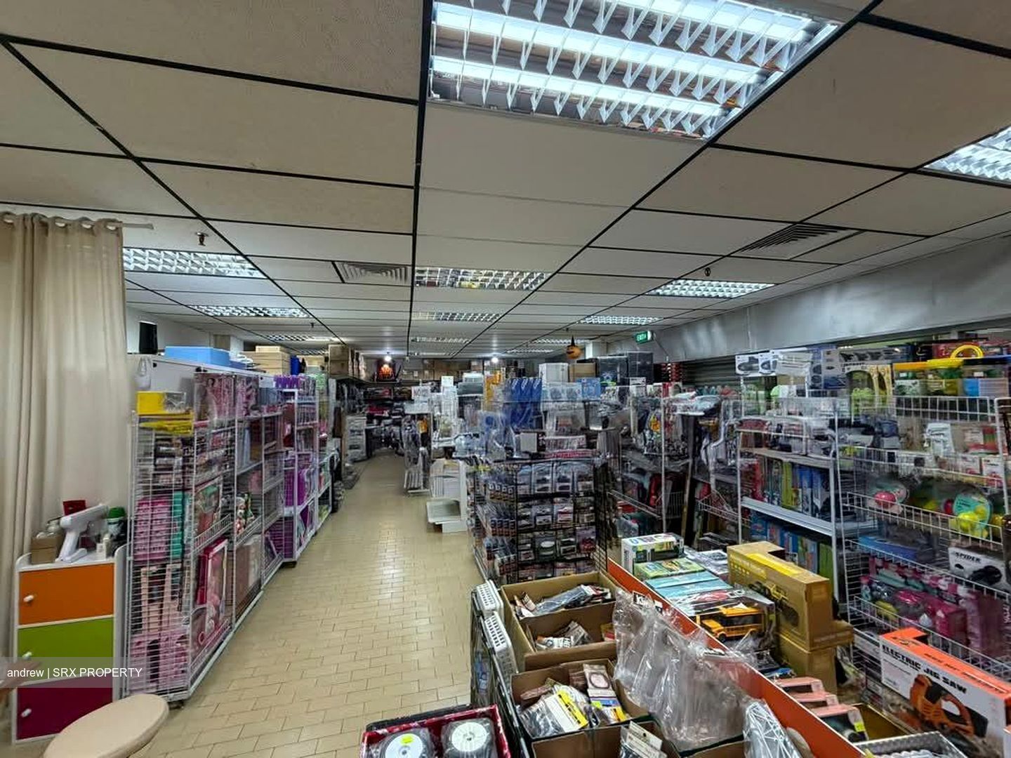 Textile Centre (D7), Shop House #558233001